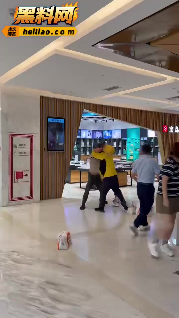 热门内涵段子精选：这种大奶妹子到底谁在谈啊！
