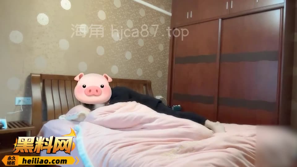 姐姐给我深喉口交 猛操穿着圣诞套装的姐姐 丰乳肥臀的姐姐46-50集