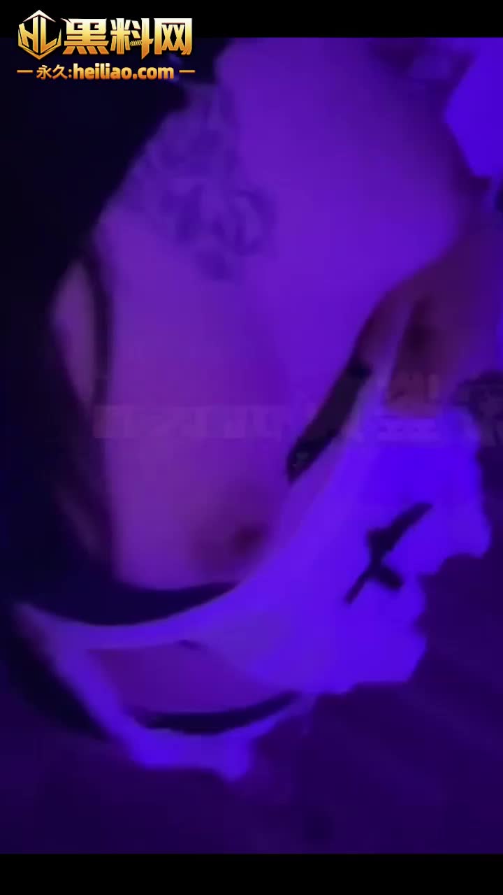 抖音2万粉丝网红 蝴蝶 高颜值纹身小妹被滴蜡调教 呻吟声让人一听就上头