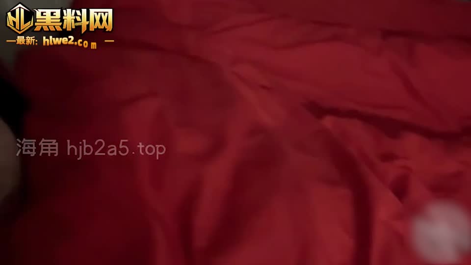 在姐夫的婚房 看着她们的结婚照 抱着姐姐的屁股猛冲刺 丰乳肥臀的姐姐51-55集 海角社区